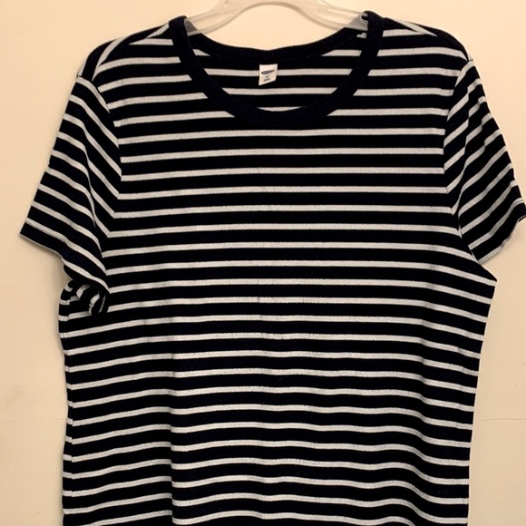 Old Navy Blue and white shirt - Picture 8 of 8